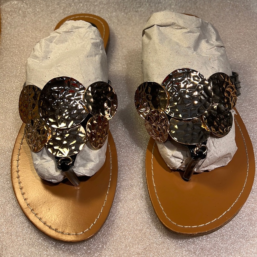 Two Lips Too Womens Sandals, 9, decorative gold colored metal embellishments